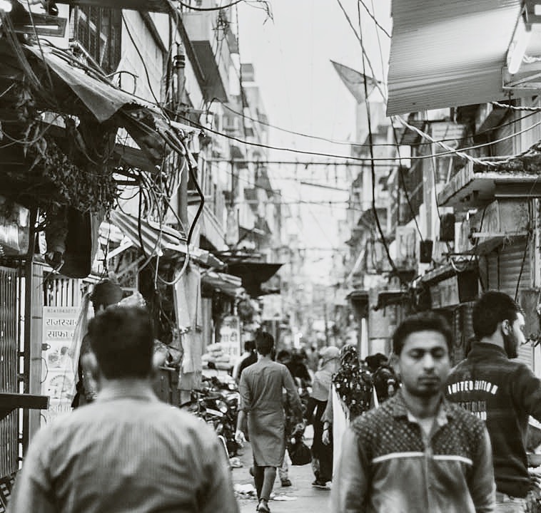 filmic-black-and-white-b-looks